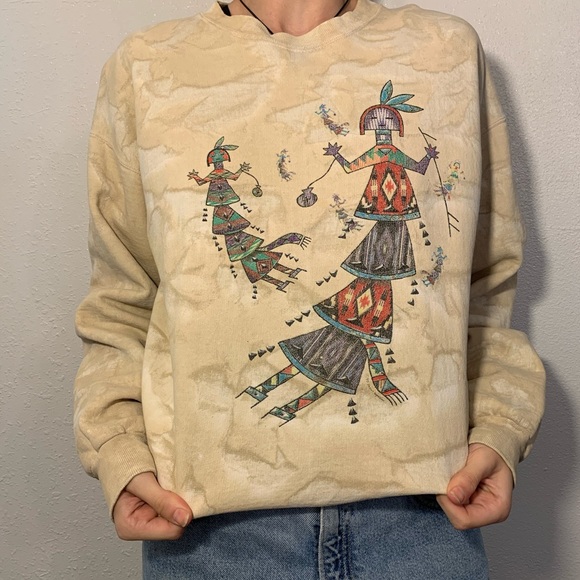 ❌❌SOLD❌❌Cream Colored Tribal Sweatshirt - Picture 2 of 3
